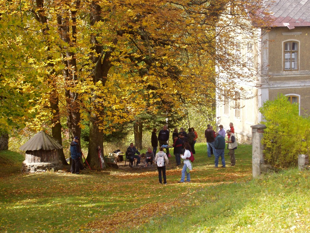 Vycházka z Kraslic do Sněžné - říjen 2012