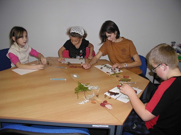 Knihovnická dílna v listopadu 2013