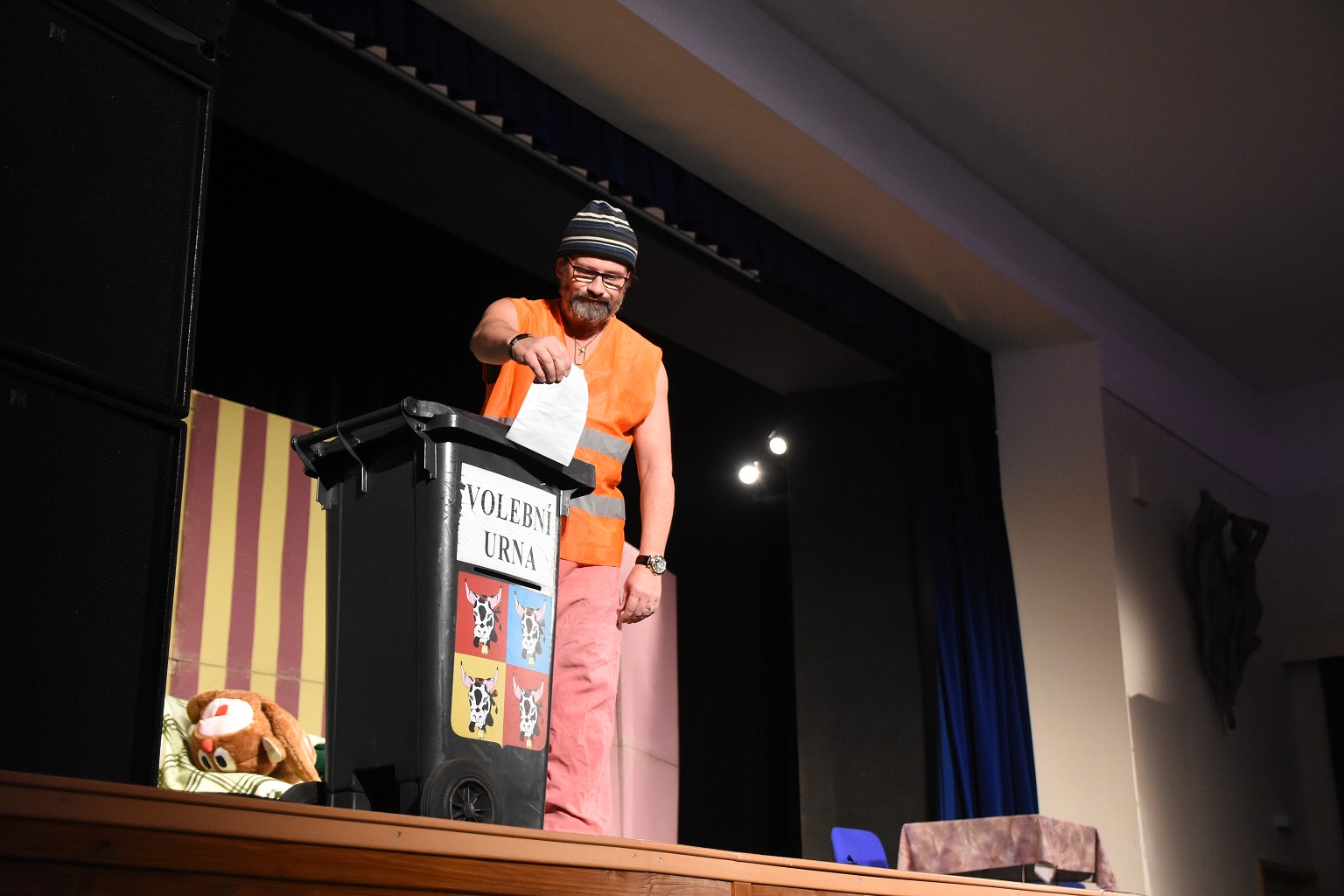 Divadelní komedie Kšanda