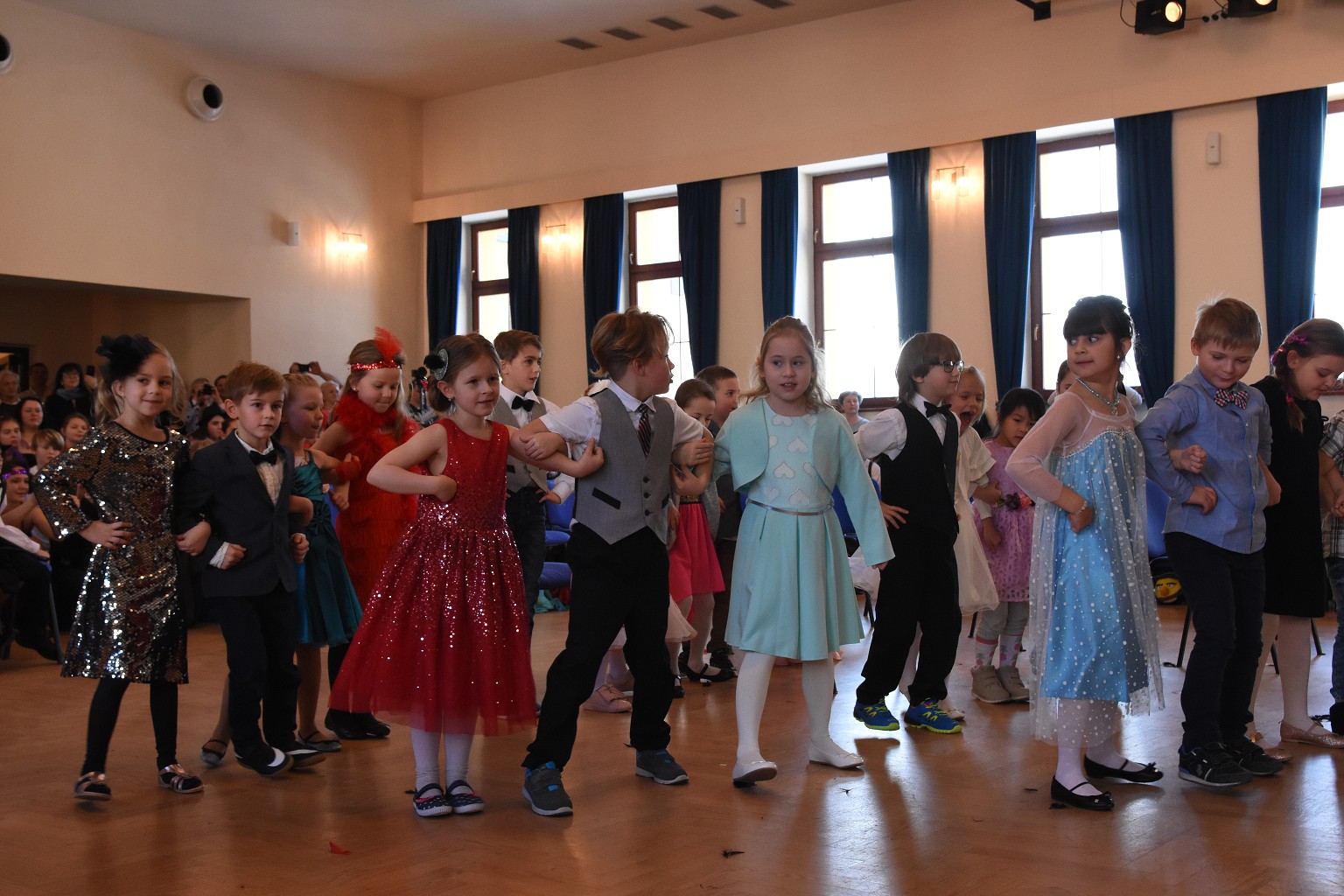 Ples ZŠ Dukelská