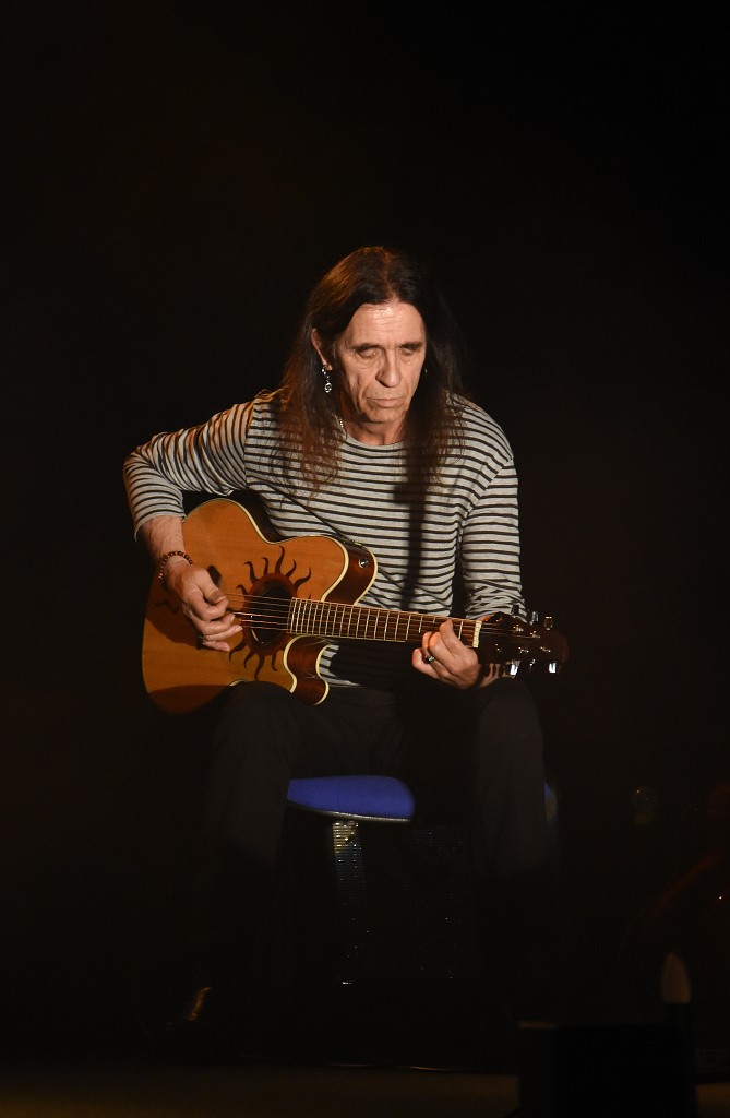 Václav Neckář - Bacily