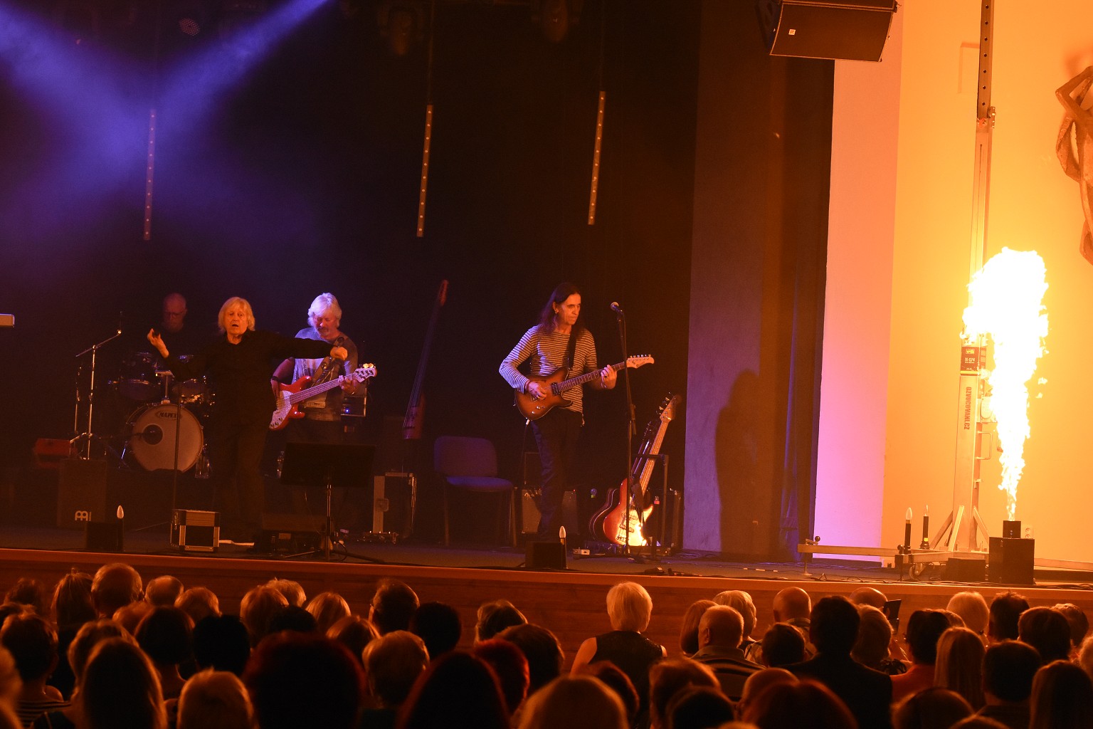 Václav Neckář - Bacily